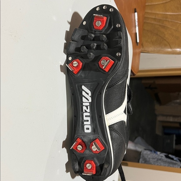 Mizuno mens 9 1/2 cleats for baseball, NEW main image 3